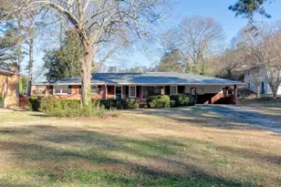 909 Rosedale Dr, Marietta, GA 30066 - Photo 1