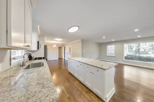 909 Rosedale Dr, Marietta, GA 30066 - Photo 10