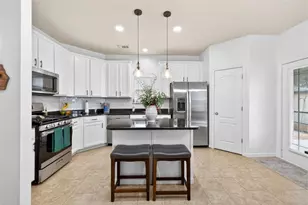 4821 Clarkstone Cir, Flowery Branch, GA 30542 - Photo 2