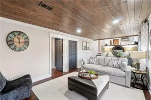 2871 Fontainebleau Dr, Dunwoody, GA 30360 - Photo 16