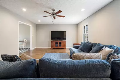 2632 Fairfield Drive SW, Marietta, GA 30064 - Photo 10