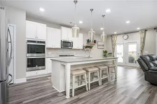 105 Discovery Dr, Acworth, GA 30102 - Photo 2