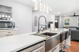 992 Beckwith St SW, Atlanta, GA 30314 - Photo 8