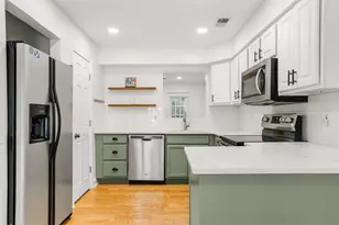 232 Peachtree Hollow Ct, Sandy Springs, GA 30328 - Photo 8