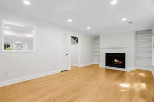 232 Peachtree Hollow Ct, Sandy Springs, GA 30328 - Photo 12