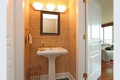 700 Park Regency Place NE, Atlanta, GA 30326 - Photo 10