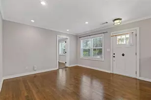 2779 Horse Shoe Dr, Atlanta, GA 30316 - Photo 10