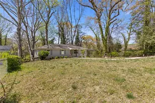 2779 Horse Shoe Dr, Atlanta, GA 30316 - Photo 6