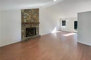 180 Honeysuckle Dr SE, Calhoun, GA 30701 - Photo 4