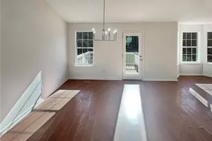 180 Honeysuckle Dr SE, Calhoun, GA 30701 - Photo 8