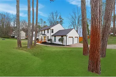 2348 Marneil Drive NE, Marietta, GA 30062 - Photo 2