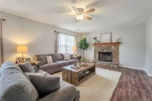 4445 Brookridge Dr, Loganville, GA 30052 - Photo 10