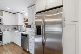 2996 Arrowood Dr, East Point, GA 30344 - Photo 14