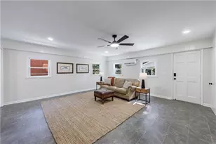 2996 Arrowood Dr, East Point, GA 30344 - Photo 24