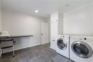 2996 Arrowood Dr, East Point, GA 30344 - Photo 28