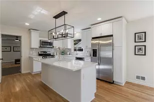 2996 Arrowood Dr, East Point, GA 30344 - Photo 10