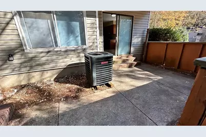 8560 Creekwood Way, Jonesboro, GA 30238 - Photo 24