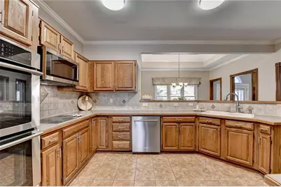 2980 Georgian Manor Drive, Johns Creek, GA 30022 - Photo 10