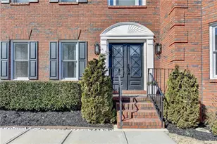 2980 Georgian Manor Dr, Johns Creek, GA 30022 - Photo 2