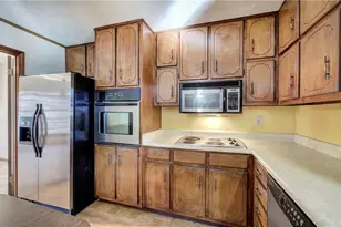 6334 Knights Way, Riverdale, GA 30296 - Photo 4