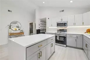 1074 Astor Ave SW, Atlanta, GA 30310 - Photo 8