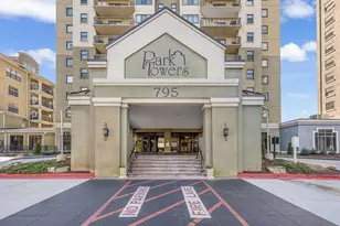 795 Hammond Dr, Atlanta, GA 30328 - Photo 2