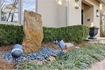 1095 Edgewater Drive, Sandy Springs, GA 30328 - Photo 16