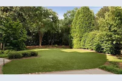 4136 N Stratford Road NE, Atlanta, GA 30342 - Photo 74