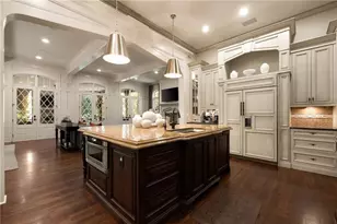 4136 N Stratford Rd NE, Atlanta, GA 30342 - Photo 16