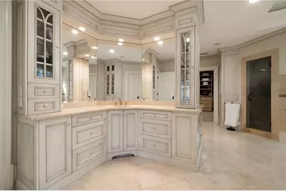 4136 N Stratford Road NE, Atlanta, GA 30342 - Photo 36