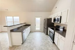 736 Tullamore Way, Hampton, GA 30228 - Photo 2