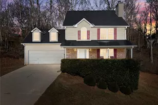 4654 Middleboro Ln, Gainesville, GA 30506 - Photo 2