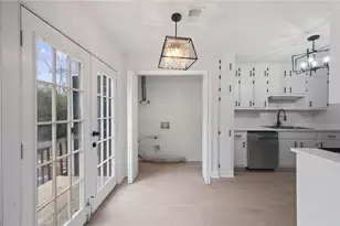 2814 Woodhollow Ln, Jonesboro, GA 30236 - Photo 8