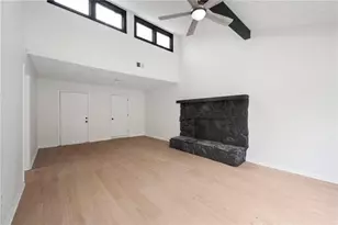 2814 Woodhollow Ln, Jonesboro, GA 30236 - Photo 4