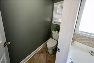 918 Golden Meadows Ln, Loganville, GA 30052 - Photo 32