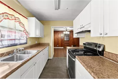 2247 Cypress Avenue, Morrow, GA 30260 - Photo 12