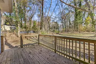 433 W Lake Ave NW, Atlanta, GA 30318 - Photo 26