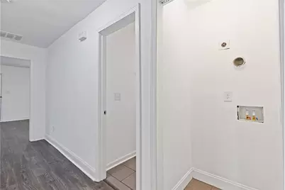 433 W Lake Avenue NW, Atlanta, GA 30318 - Photo 18