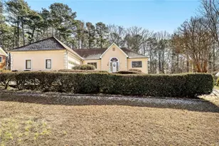 1522 Catherine Ct, Suwanee, GA 30024 - Photo 2