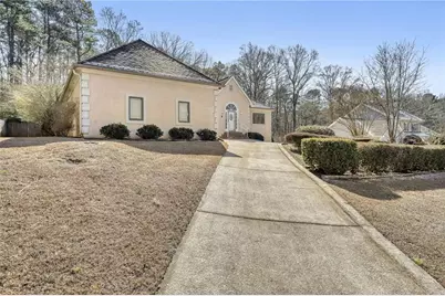 1522 Catherine Court, Suwanee, GA 30024 - Photo 2