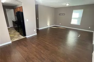 2938 Palm Dr, Atlanta, GA 30344 - Photo 4