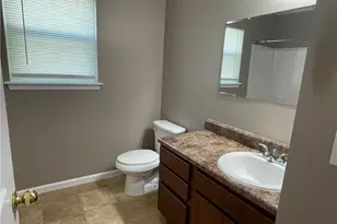 2938 Palm Dr, Atlanta, GA 30344 - Photo 12