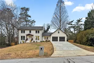 4307 Cedar Wood Dr SW, Lilburn, GA 30047 - Photo 32