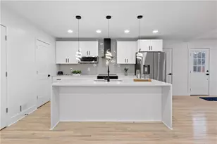 4307 Cedar Wood Dr SW, Lilburn, GA 30047 - Photo 10