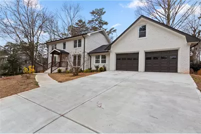 4307 Cedar Wood Drive SW, Lilburn, GA 30047 - Photo 4