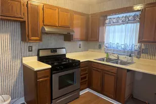 2270 Wellington Cir, Lithonia, GA 30058 - Photo 6