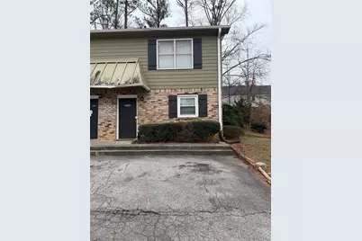956 Six Oaks Circle #B, Norcross, GA 30093 - Photo 1