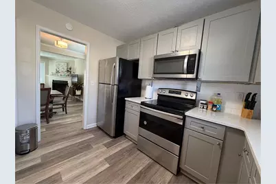 956 Six Oaks Circle #B, Norcross, GA 30093 - Photo 14