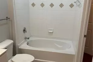 5208 Westchester Ridge NE, Atlanta, GA 30329 - Photo 14