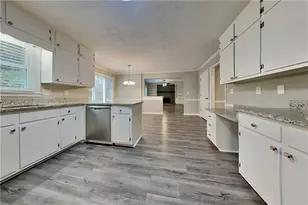 3013 Meadowsweet Trail, Snellville, GA 30078 - Photo 4